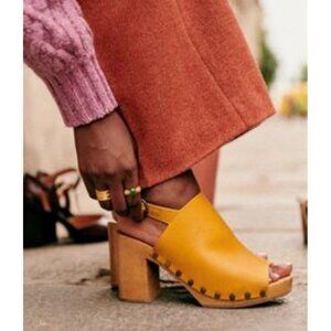 Sezane Dakota High Clogs in Terracotta Red Wooden Heels Buckle Chunky Platform